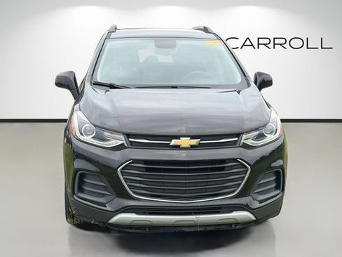 Used 2021 Chevrolet Trax LT w/ LT Convenience Package FWD image 8