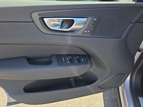 Used 2026 Volvo XC60 B5 Plus w/ Protection Package Premier AWD/4WD image 19