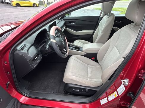 Used 2024 Honda Accord EX image 22