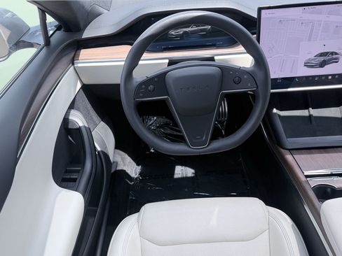 Used 2025 Tesla Model S AWD/4WD image 53