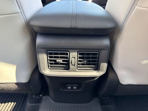 Used 2021 Toyota RAV4 XLE Premium AWD/4WD image 21