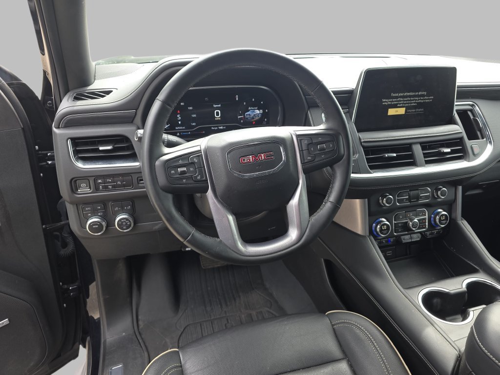 Certified 2023 GMC Yukon SLT w/ SLT Premium Package AWD/4WD image 18