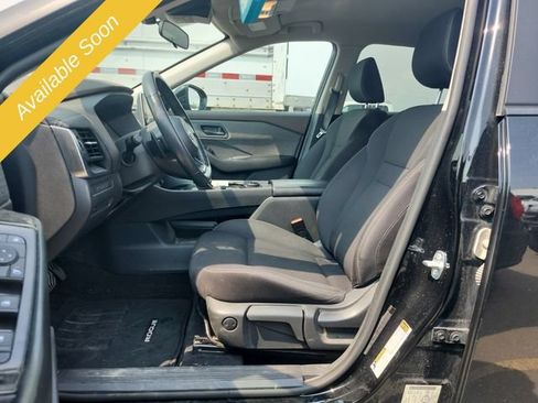 Used 2023 Nissan Rogue S AWD/4WD image 7