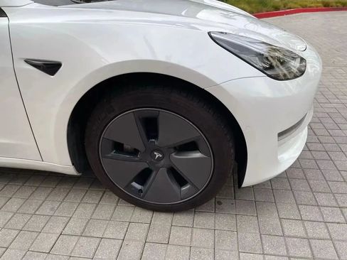 Used 2023 Tesla Model 3 Standard Range image 41