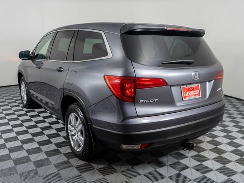 Used 2016 Honda Pilot LX image 4