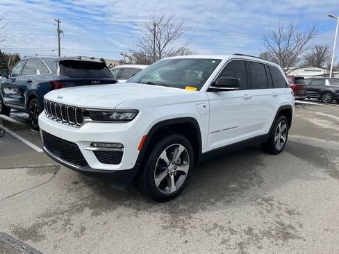 Used 2022 Jeep Grand Cherokee Limited 4xe w/ Luxury Tech Group II image 5