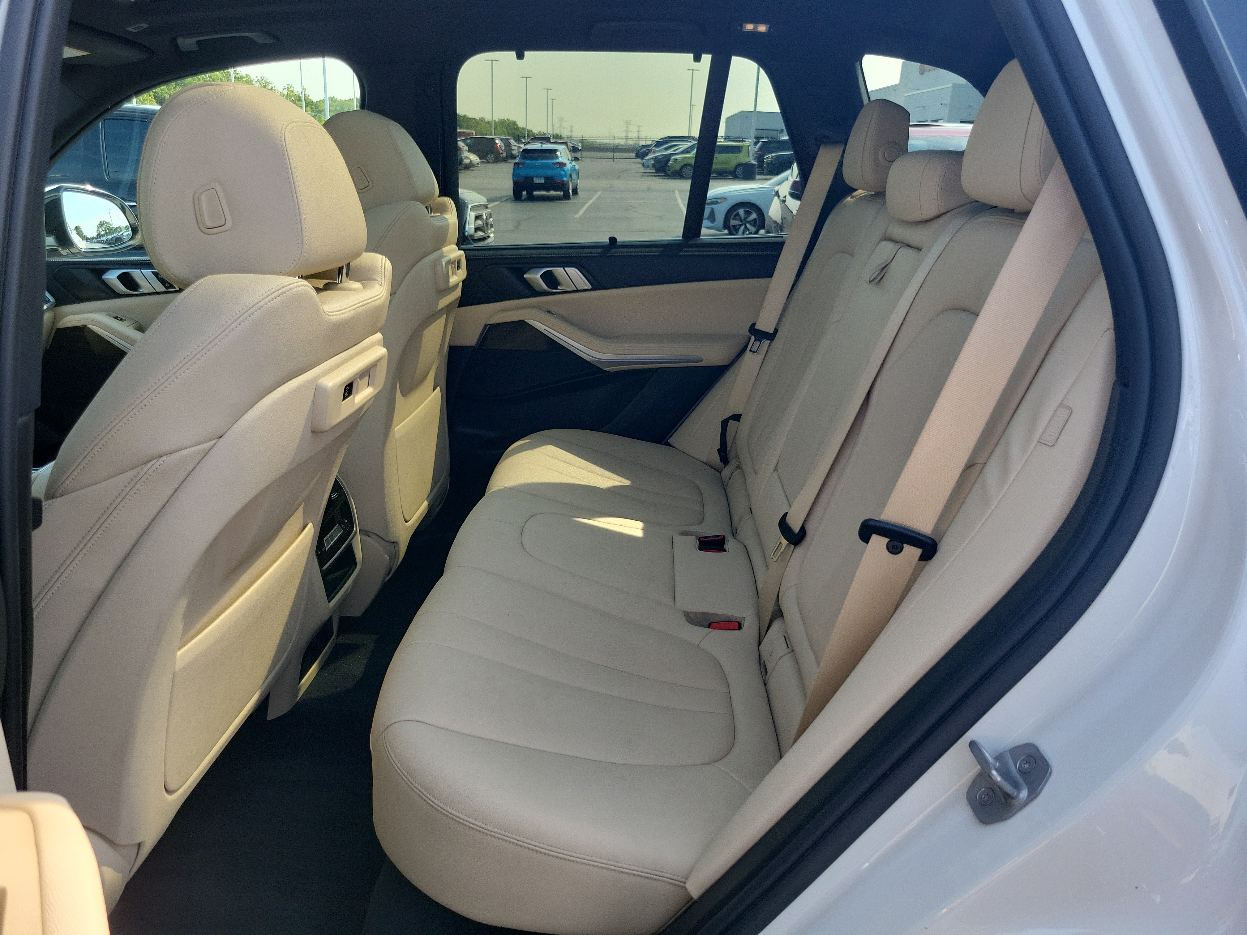 Used 2020 BMW X5 xDrive40i w/ Convenience Package AWD/4WD image 12
