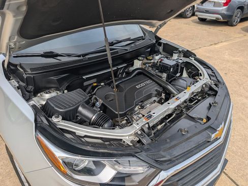 Used 2021 Chevrolet Equinox LT FWD image 12