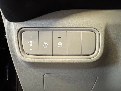 Used 2023 Kia Soul LX FWD image 18