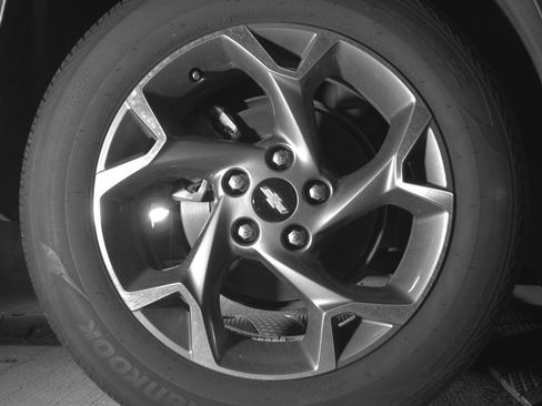 Used 2025 Chevrolet Trax LT w/ LT Convenience Package image 15