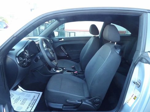 Used 2013 Volkswagen Beetle 2.5 FWD image 7