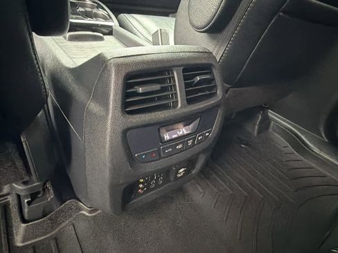 Used 2018 Honda Pilot Touring image 25