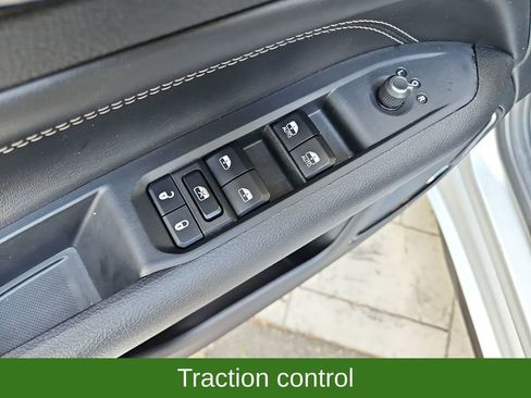 Used 2024 Jeep Compass Limited w/ High Altitude Package AWD/4WD image 27
