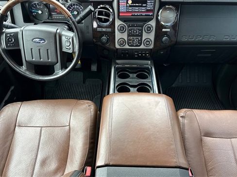 Used 2014 Ford F250 Platinum image 16