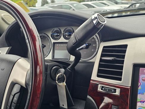 Used 2014 Cadillac Escalade Luxury AWD/4WD image 19