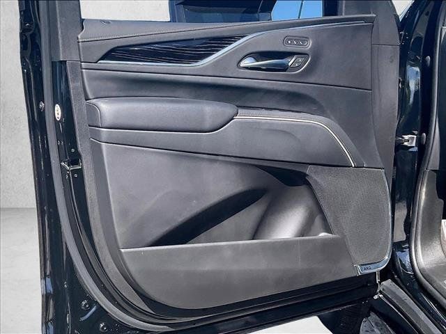 Used 2023 Cadillac Escalade Sport AWD/4WD image 18