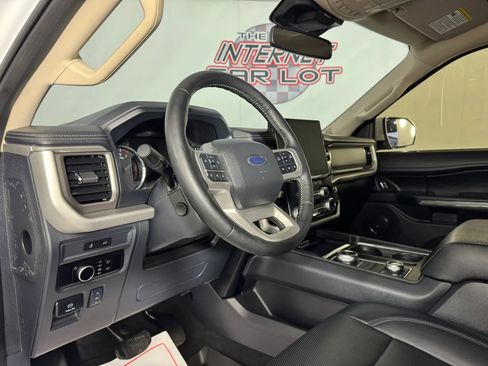 Used 2024 Ford Expedition Max XLT AWD/4WD image 10
