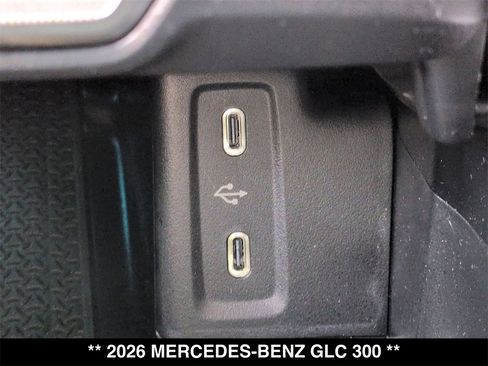 Used 2026 Mercedes-Benz GLC 300 4MATIC image 23