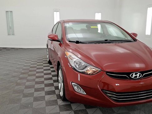 Used 2012 Hyundai Elantra Limited image 7