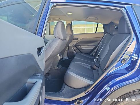 Used 2025 Subaru Crosstrek 2.0i Premium image 14