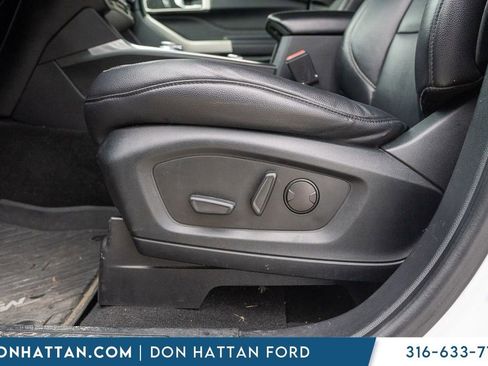 Used 2020 Ford Explorer XLT w/ Equipment Group 202A AWD/4WD image 17