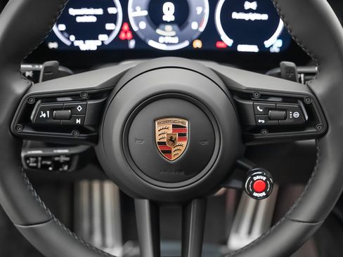 Used 2025 Porsche 911 Carrera 4 GTS image 15