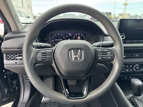 Used 2023 Honda Accord EX image 14