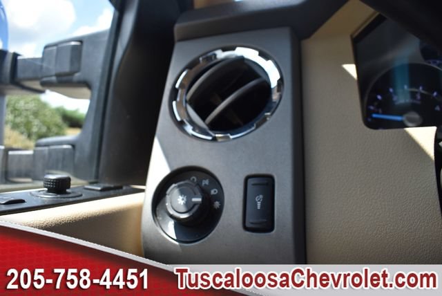 Used 2016 Ford F250 Lariat w/ Lariat Ultimate Package AWD/4WD image 40