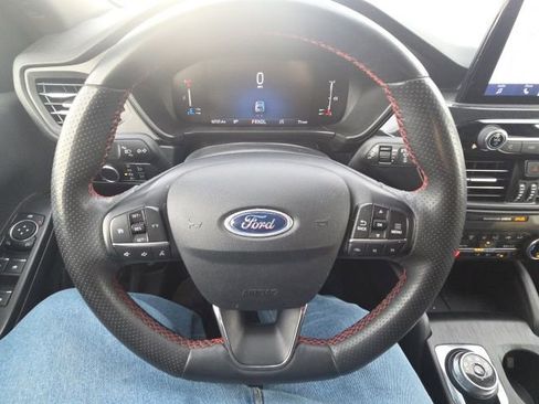 Certified 2024 Ford Escape ST-Line w/ Cold Weather Package image 39