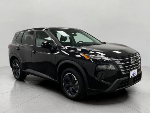 Certified 2025 Nissan Rogue SV image 1