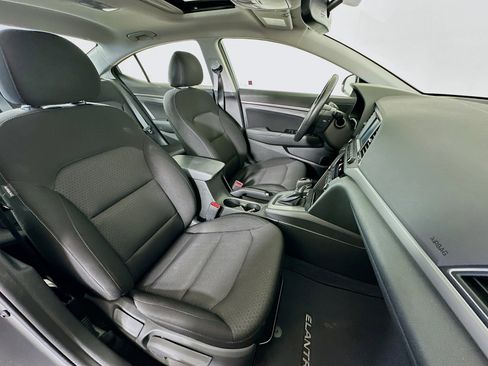 Used 2018 Hyundai Elantra Value Edition w/ Cargo Package FWD image 30