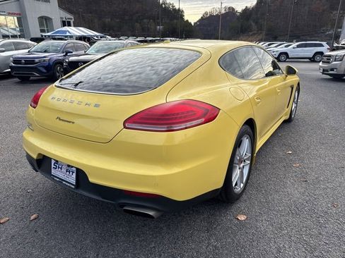 Used 2014 Porsche Panamera 4 image 3