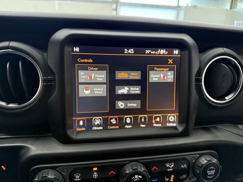 Used 2021 Jeep Wrangler Unlimited Sahara image 20