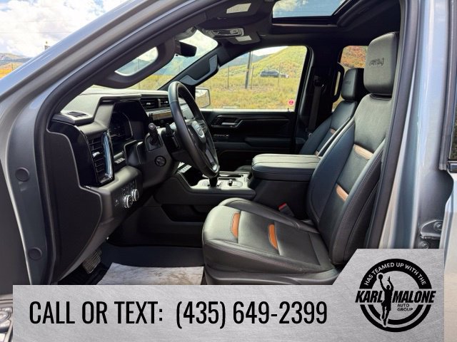 Used 2025 GMC Sierra 1500 AT4 w/ Technology Package AWD/4WD image 15