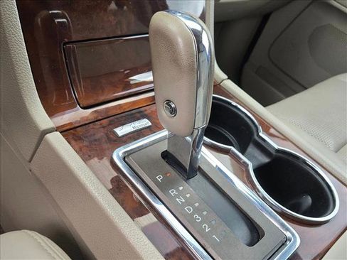 Used 2012 Lincoln Navigator 2WD image 16