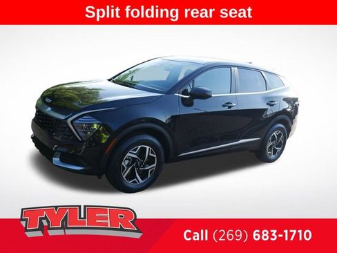 Used 2024 Kia Sportage LX AWD/4WD image 3