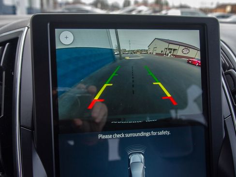 Used 2022 Ford Edge Titanium image 17