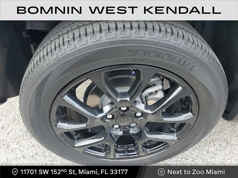 Used 2023 Jeep Compass Altitude image 9