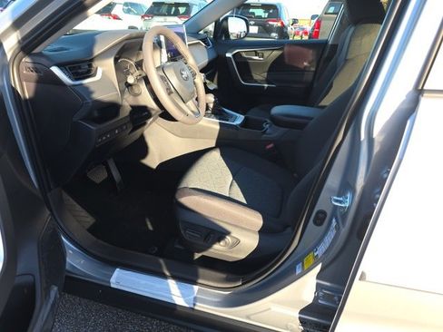 New 2025 Toyota RAV4 XLE image 8
