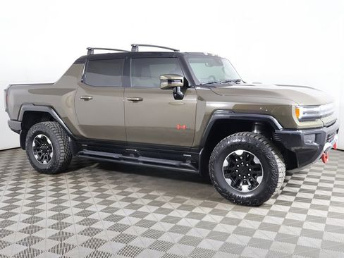 Used 2025 GMC Hummer EV 2X w/ Extreme Off-Road Package AWD/4WD image 16