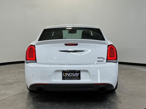 Certified 2023 Chrysler 300 C image 7