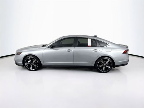 Used 2024 Honda Accord Sport image 12