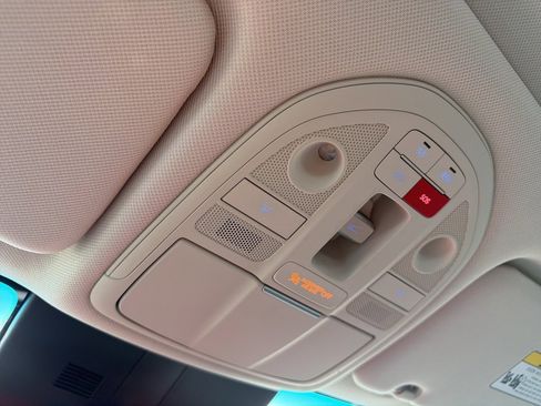 Used 2026 Genesis G70 2.5T Prestige image 28