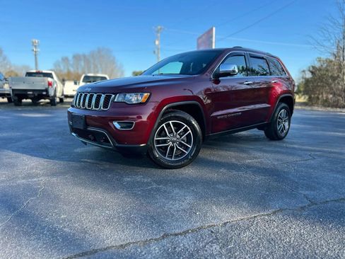 Used 2020 Jeep Grand Cherokee Limited image 3