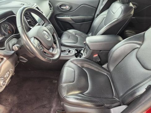 Used 2019 Jeep Cherokee Limited AWD/4WD image 10