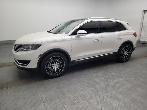 Used 2016 Lincoln MKX Reserve w/ Driver Assistance Package AWD/4WD image 2