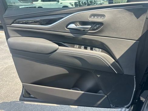 Used 2024 Cadillac Escalade Sport w/ LPO, ONYX Package AWD/4WD image 20
