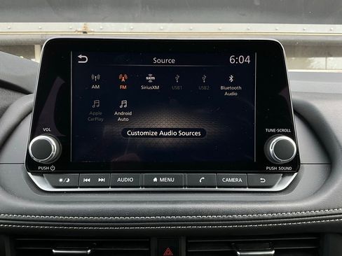 Used 2025 Nissan Rogue SV image 30