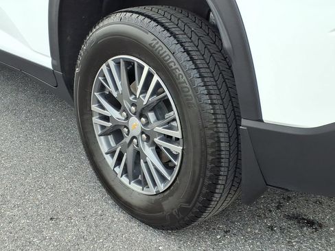 Used 2026 Chevrolet Traverse LT AWD/4WD image 11
