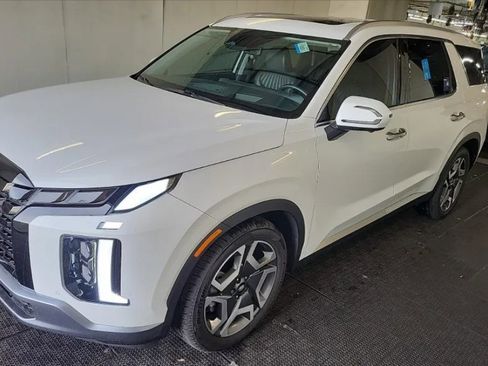 Used 2024 Hyundai Palisade Limited image 1